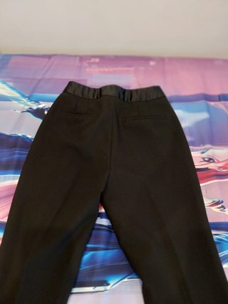 Pantalón Zara Basic Negro Talla M