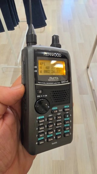 Kenwood TH-D72E Walkie bibanda, APRS, GPS