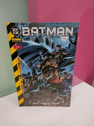 Cómic Batman Tierra de nadie 14