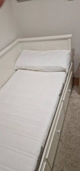 Cama diván Ikea Hemnes con 3 cajones