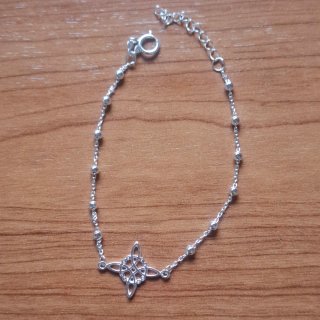 Pulsera Plata Nudo de Bruja