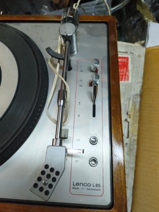 Tocadiscos Lenco L85
