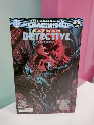 Cómic batman detective 3