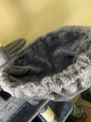 Rascador para gatos gris