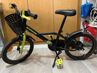 Bicicleta 16' BTWIN con cesta icluida