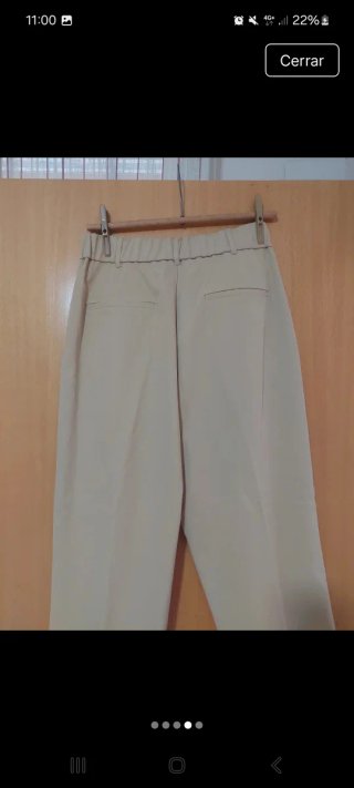 Pantalón de vestir Zara beige talla m