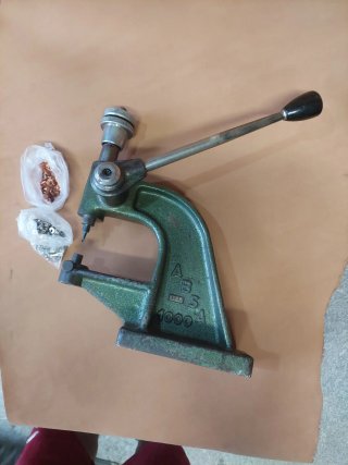 Prensa manual ABS 1000A