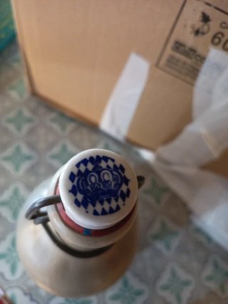 Botella cerámica alemana Die Glockengießer