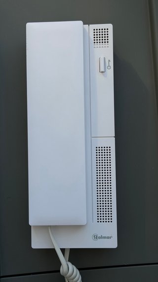 Telefonillo puerta en perfecto estado