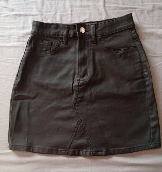 Minifalda negra T. 36