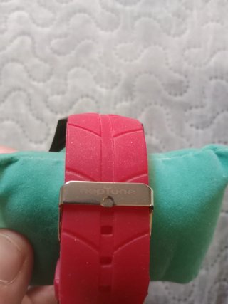 Reloj Neptune Negro y Rojo para Hombre