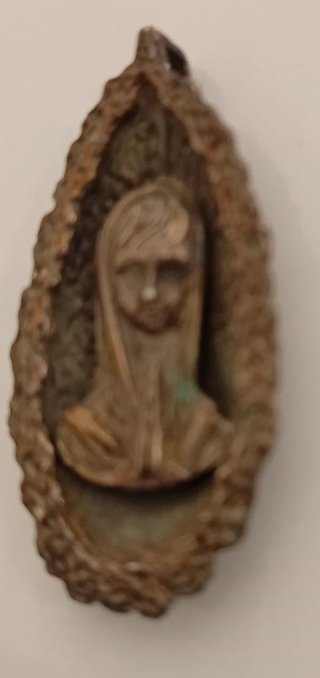 Relieve Virgen María Metal