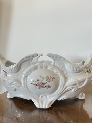 URGE VENTA Jardinera de porcelana con flores
