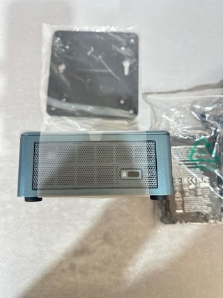 Mini PC GEEKOM IT 13 Azul