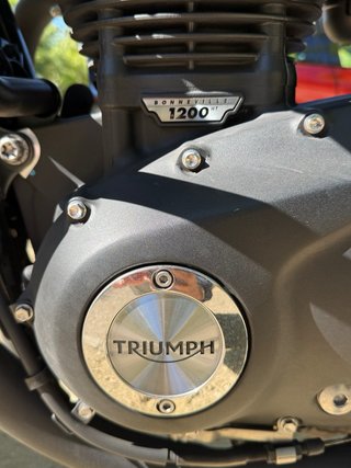 Triumph Bonneville T120 Black 2019 - 8414 km