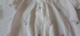 Camisa niña flores bordadas