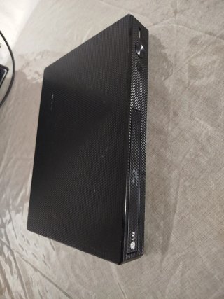 Reproductor DVD y Blue Rey LG BP250 HDMI+USB
