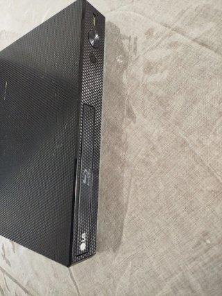Reproductor DVD y Blue Rey LG BP250 HDMI+USB