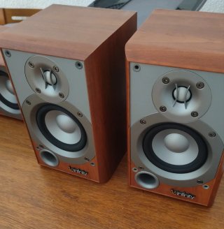 Altavoces Infinity HCS SAT Marrón/Plata