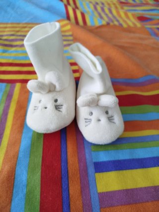 Zapatitos de bebé blancos 0-3 meses