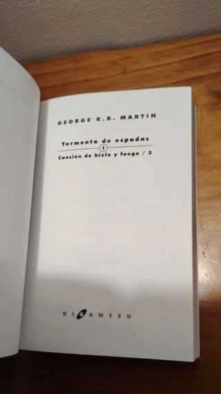 Juego de Tronos Tormenta Espadas George R.R Marti.