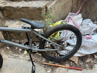 Bicicleta BMX de iniciación