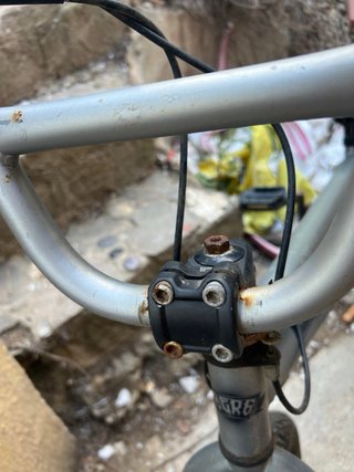 Bicicleta BMX de iniciación
