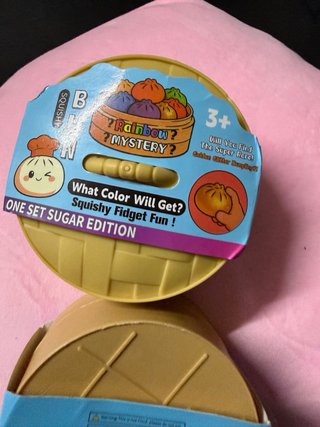 2 scatole Squish Dumpling mystery