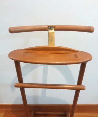 GALAN DE NOCHE DE MADERA.
