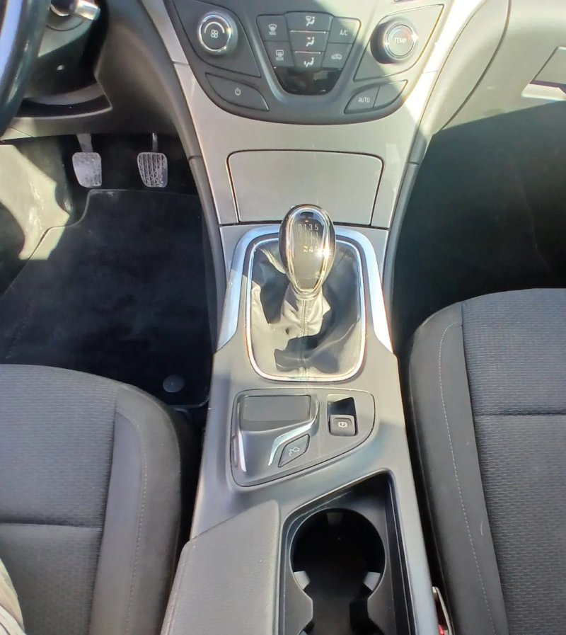 Opel Insignia 1.4T S&S Selective 4p/5p 2014, foto 10