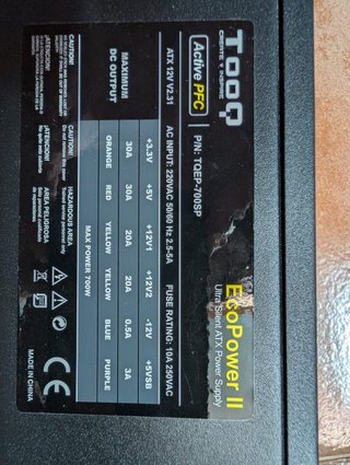 Fuente Alimentación 700W  - Apta Tarjetas Gaming