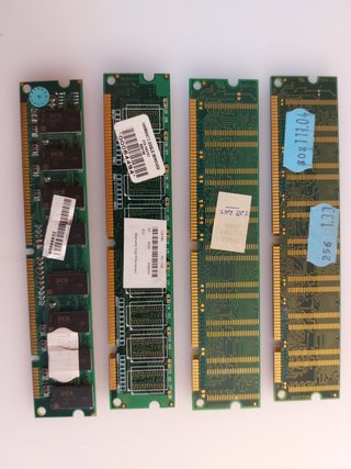 4 Memorias RAM PC SD-168PIN 128MB/512MB