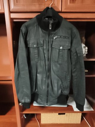 Cazadora Negra Hombre Talla S
