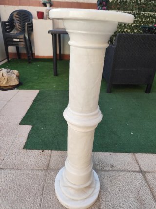 Columna de mármol blanco 84 cm