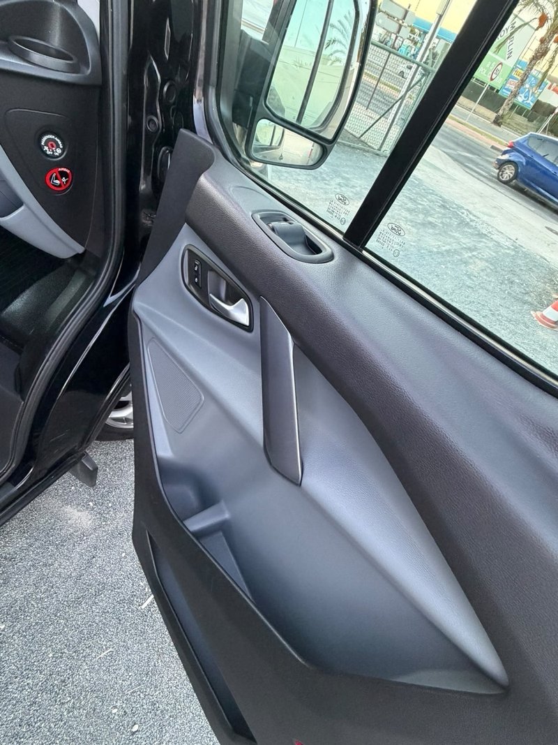 Ford Transit Custom 2015, foto 13