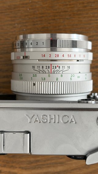 Yashica 1C Lynx 14e, Revisada por servicio técnico