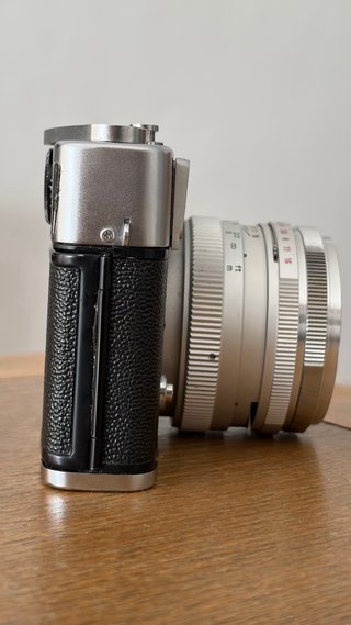 Yashica 1C Lynx 14e, Revisada por servicio técnico