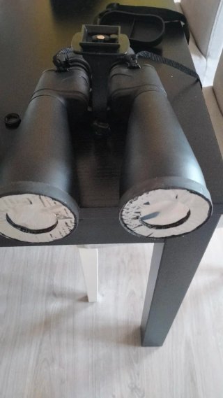 Prismáticos Celestron 15x70