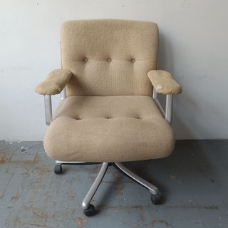 Butaca giratoria P128