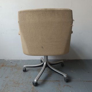 Butaca giratoria P128