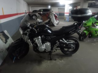 Suzuki Bandit Naked Negra