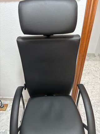 Silla Oficina Ergonómica de Piel Negra