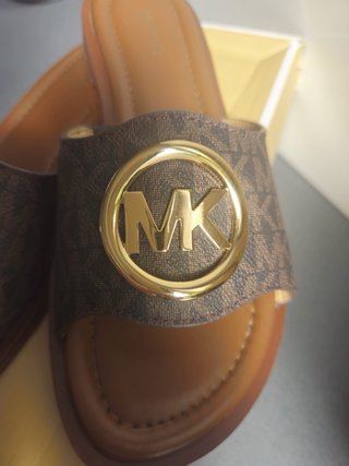 Sandalias Michael Kors Marrón y Dorado