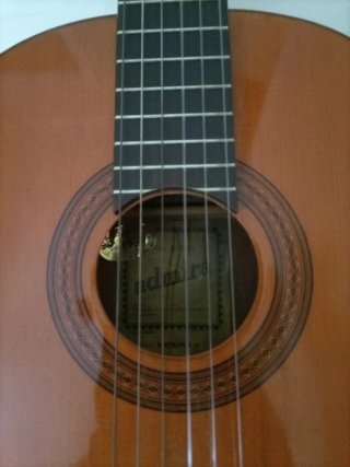 Guitarra Admira Menina + funda y atril