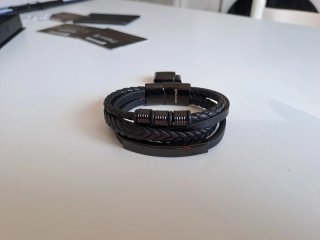 Pulsera SERASAR Brave Hombre Negra