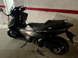 Yamaha T-Max 560 Maxi Scooter