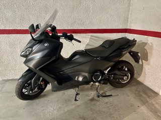 Yamaha T-Max 560 Maxi Scooter