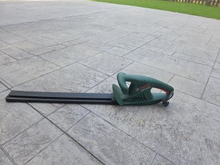 Cortasetos Bosch EasyHedgeCut 55