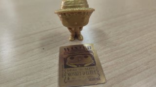 Figura Dorada Luffy Wanted