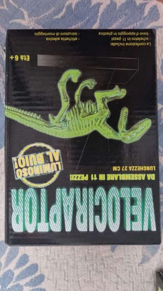 Maqueta Dinosaurio Velociraptor Luminoso